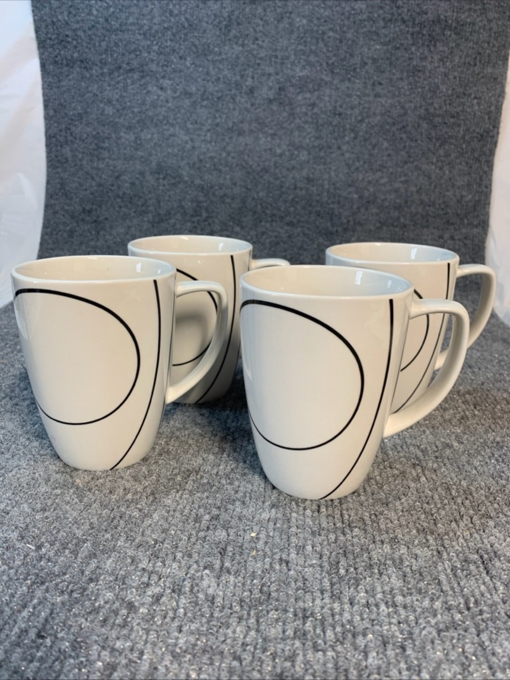 Corelle Coordinates Porcelain 12 oz Coffee Mugs Simple Lines Black & White Set 4